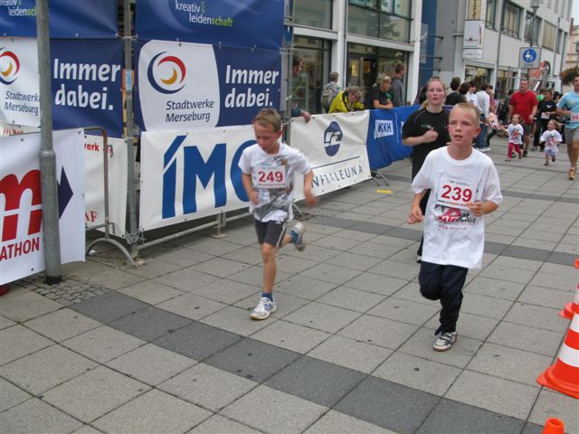 ../Images/BenefizlaufMerseburg2010 (43).jpg